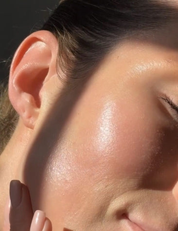 How to Dermaplane at Home: Step-by-Step (Beginner Safe Guide)